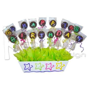 ARREGLO DE MADERA CON BROCHETAS DE MINI MAMUTS PERSONALIZADAS